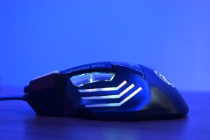 Myszki gamingowe dla profesjonalnych graczy. Czym się charakteryzują myszki dla graczy?